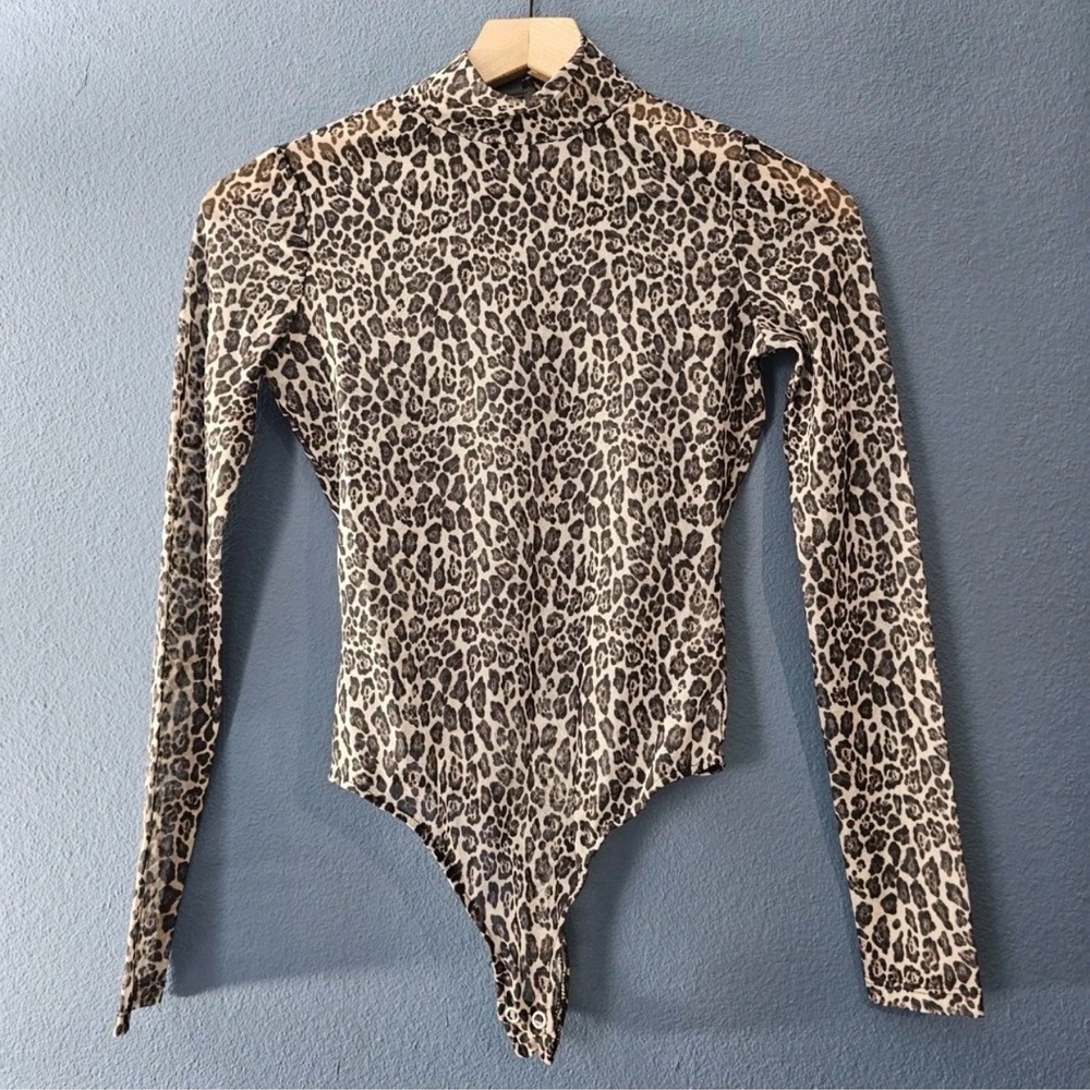 Becca Tilley x Bar 3 · Animal Print‎ Bodysuit